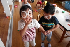 メガネ似合うでしょう？